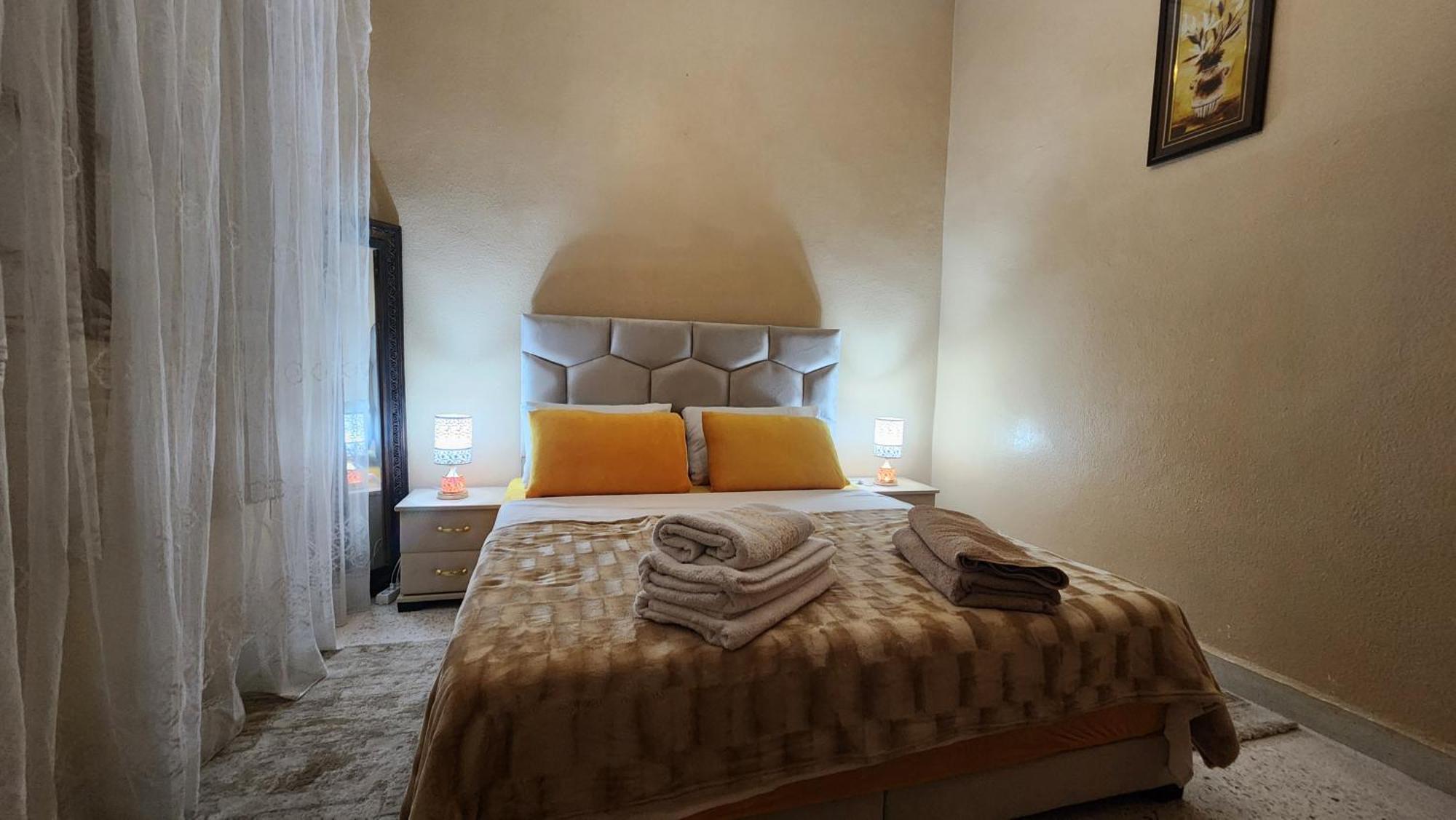 Appartement Riad 5Min A Pied De L'Aeroport Marrakesh Exteriör bild